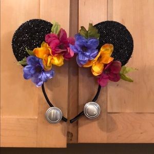 Minnie Mouse custom made headband